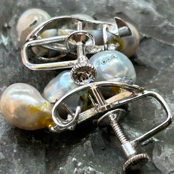 Vintage silver 925 mid century Japan 3 high luster Gray baroque Pearls Earrings